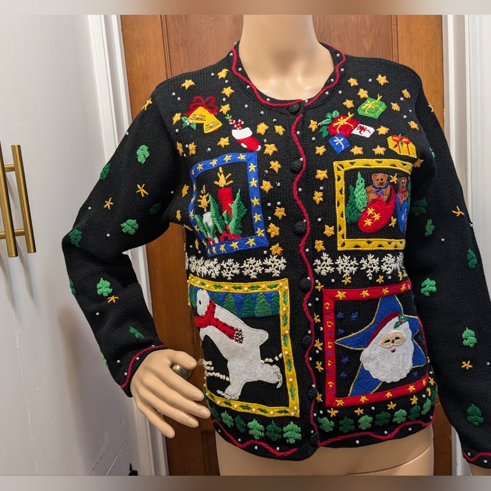 Christmas Sweater Embroidered with Knit Covered Buttons MP